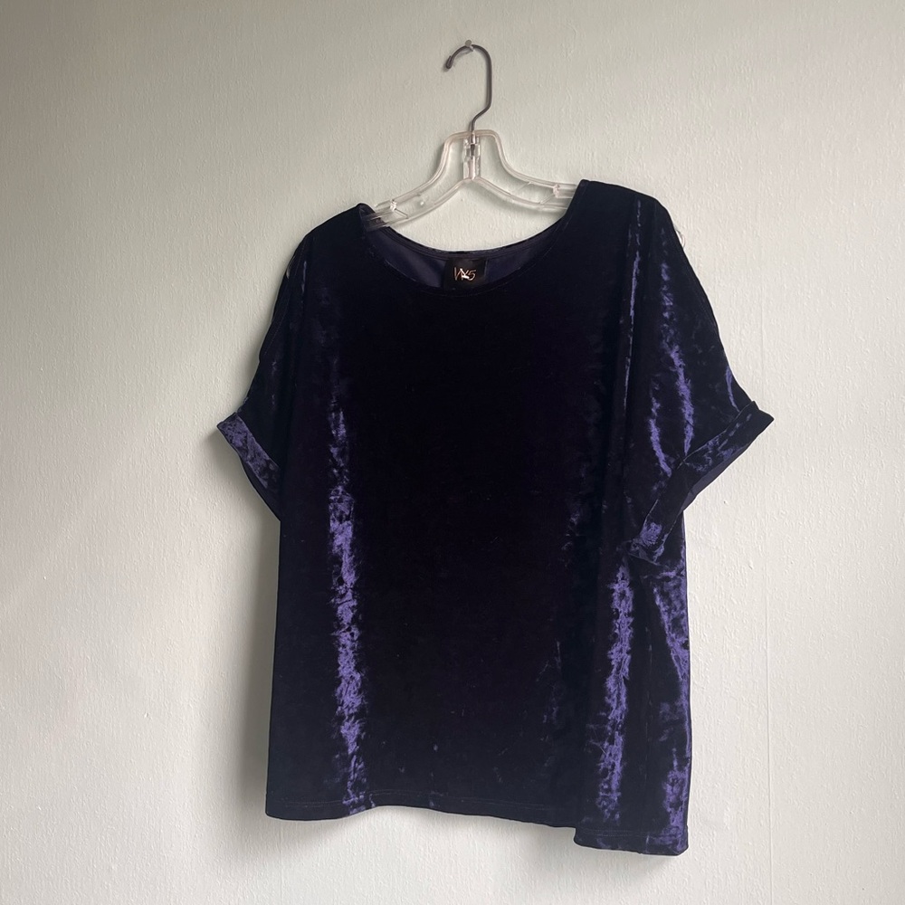 Velvet boxy top